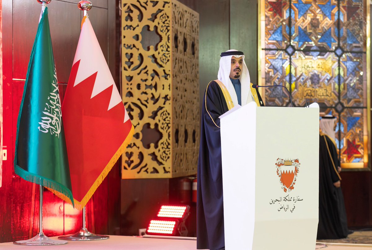 BahrainEmbKSA's tweet image. سفارة مملكة البحرين لدى المملكة العربية السعودية تقيم حفل استقبال بمناسبة الأعياد الوطنية وعيد الجلوس السادس والعشرين لحضرة صاحب الجلالة الملك المعظم، بحضور صاحب السمو الملكي الأمير محمد بن عبدالرحمن بن عبدالعزيز آل سعود نائب أمير منطقة الرياض، وبمشاركة رسمية وشعبية واسعة.