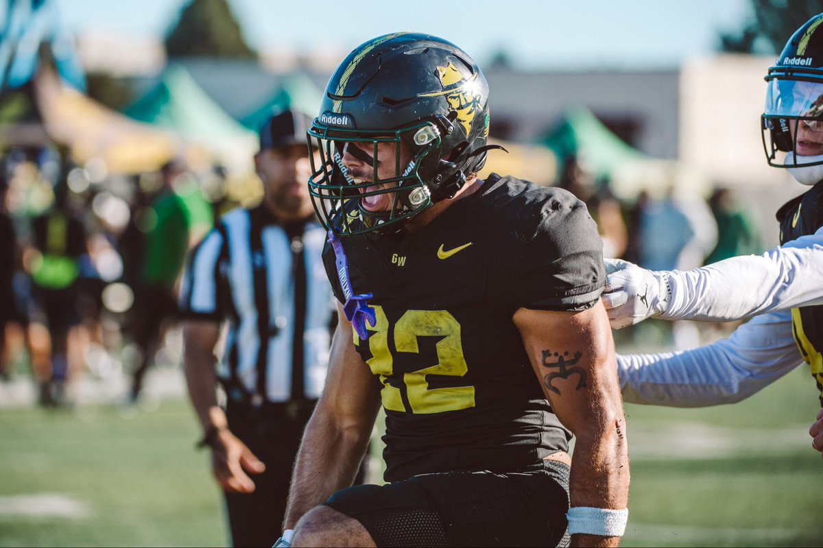 AaronMitch_22's tweet image. 107 Carries-0 Fumbles
15 Receptions- 0 Drops
Every down back!!!
@GWCfootball @CoachMitchGW @CoachRod16 @Anderson_GWC