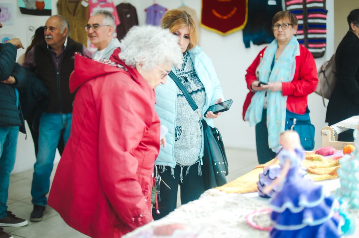 El Centro Cultural, Social y Político Nueva Argentina  inauguró la muestra anual del Centro de Jubilados Kaupén.

Estará abierta al.público, con entrada libre y gratuita. 

#ushuaia #arte #cultura #jcpinotdf #cristinalopeztdf  #ccna