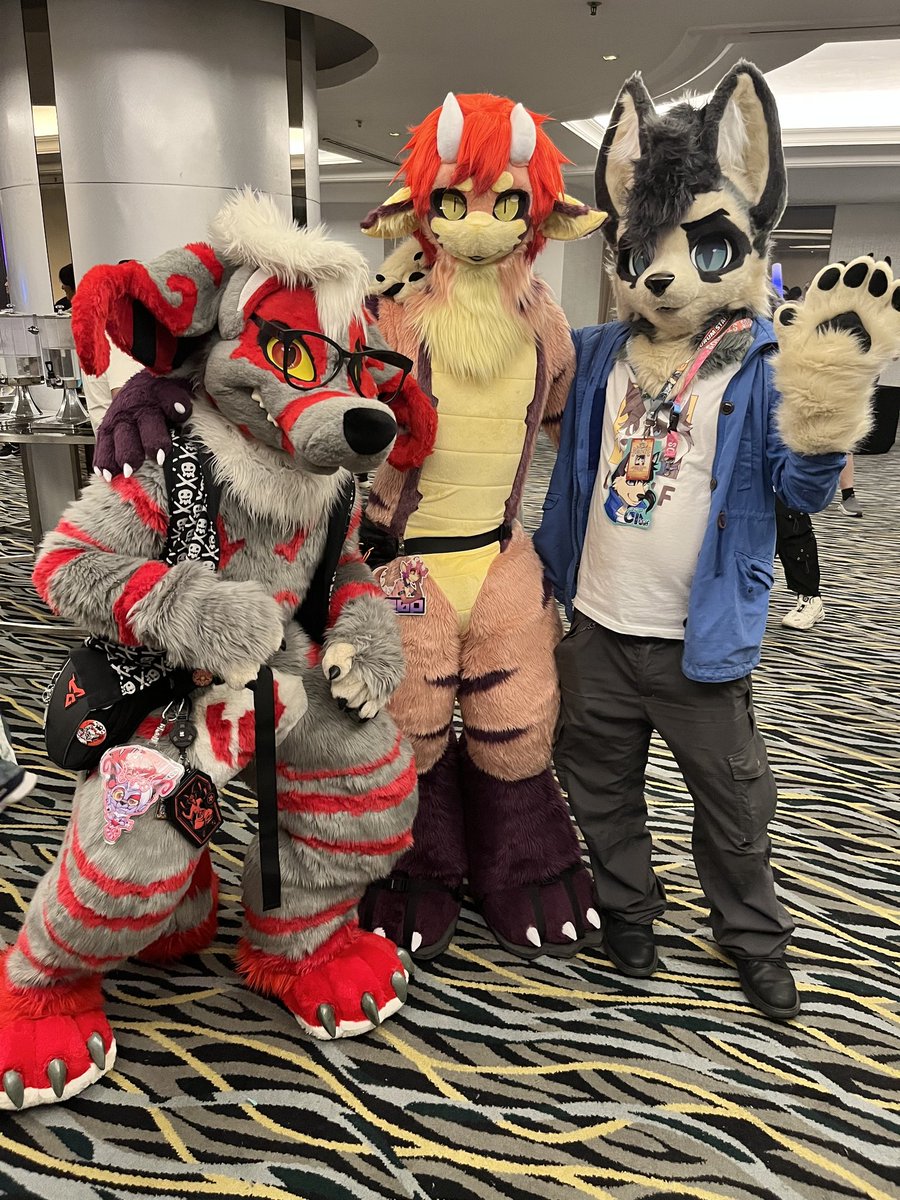 Ending my second trip to Malaysia and first time at #FURUM2025!  Had a really fun time and met very cool peeps! Big thanks to <a href="/KatsukeSaito/">Katsu</a> for hosting and driving me around 🙏