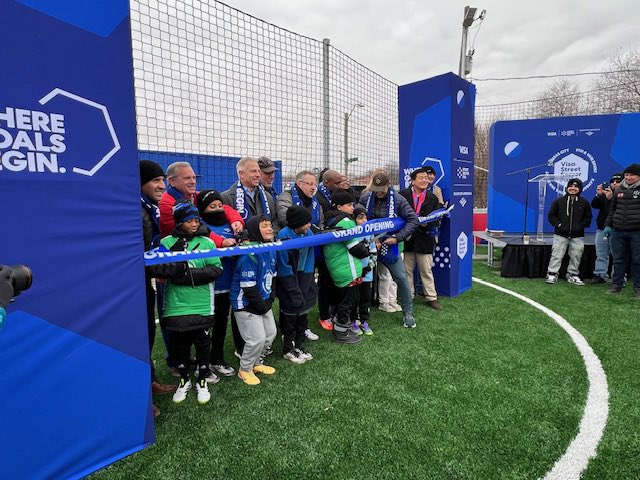 LinskiMatt's tweet photo. The new Visa Street Soccer Park reflects the power of partnership in strengthening Kansas City communities. @BankofAmerica is honored to work alongside @Visa and @StreetSoccerUSA to expand access, opportunity, and connection in the Historic Northeast. #KansasCity #CommunityImpact https://t.co/DTwp9s5aW7