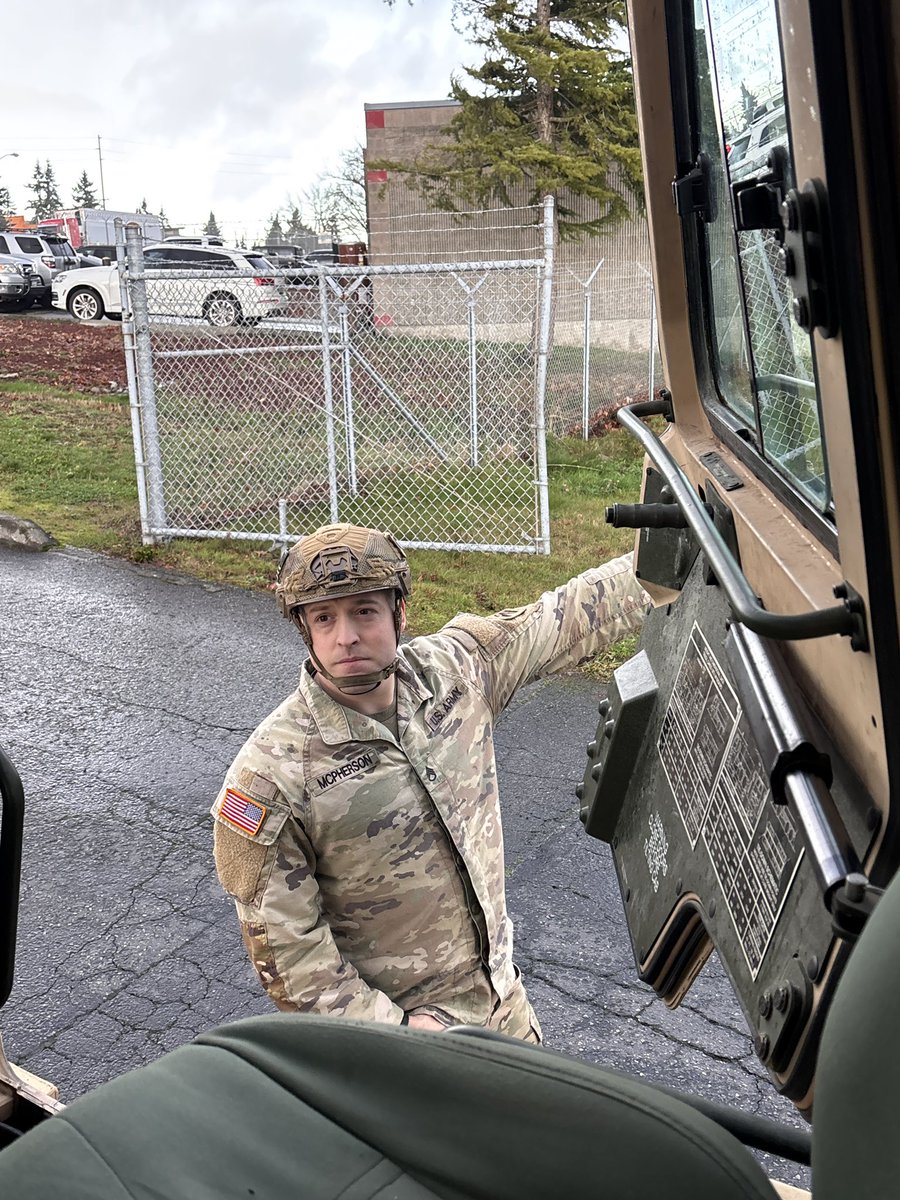 WA National Guard tweet media