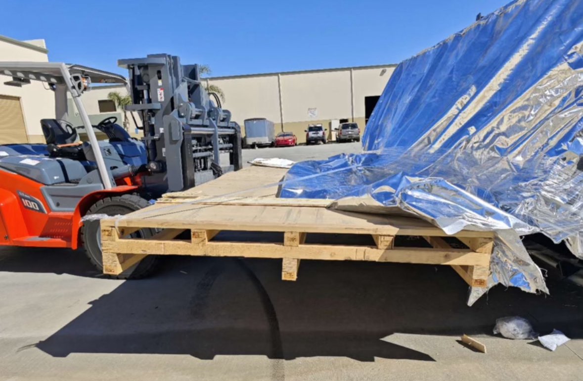 Ils ne vous préparent pas au risque que votre fournisseur de matériel fasse tomber la machine juste avant de vous l'expé