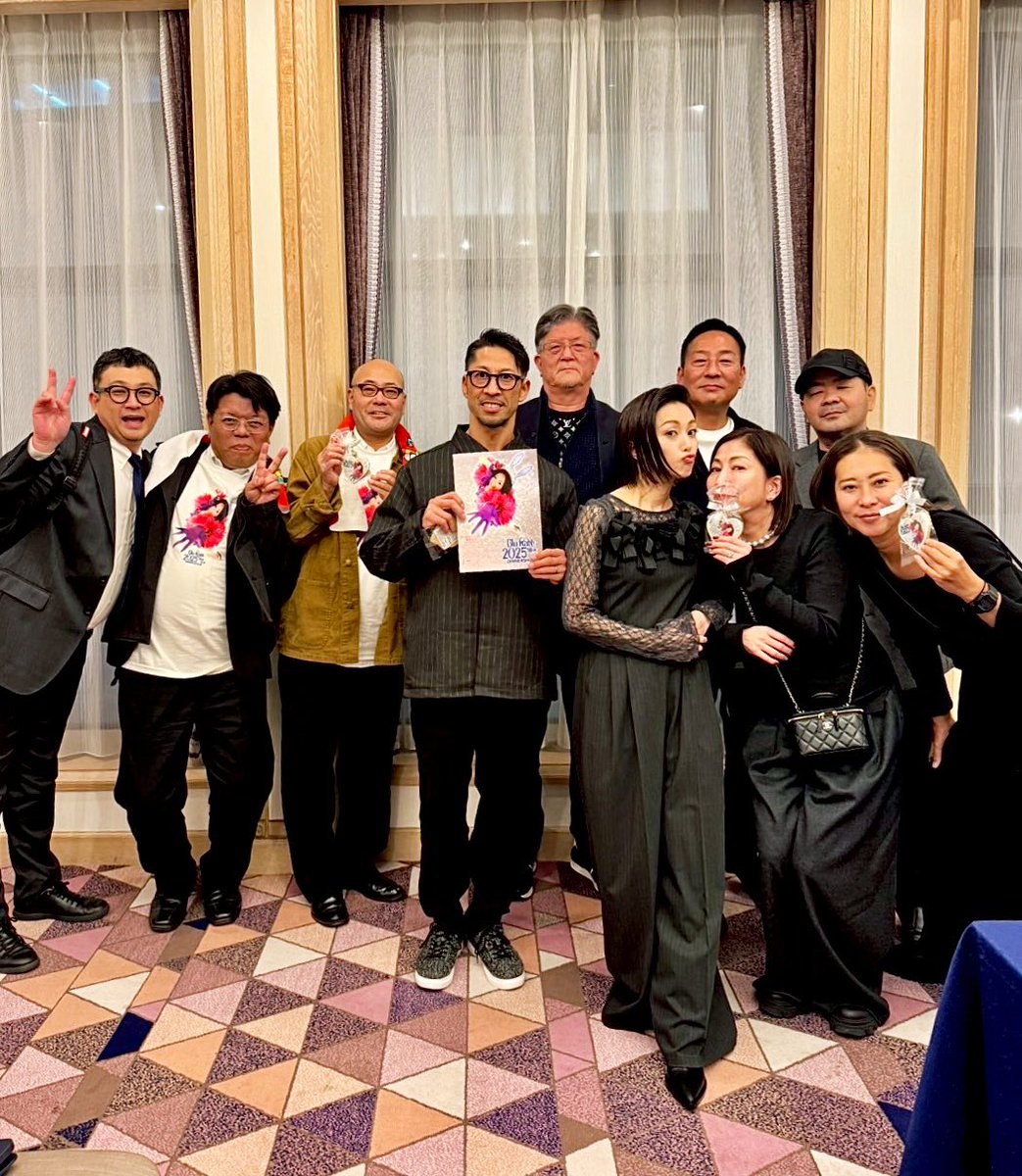 ARIMAX_SixPack's tweet photo. ブログ更新
「酒井法子クリスマスディナーショー2025」
https://t.co/hvJQGxXqr4 https://t.co/RV7J31PL4s