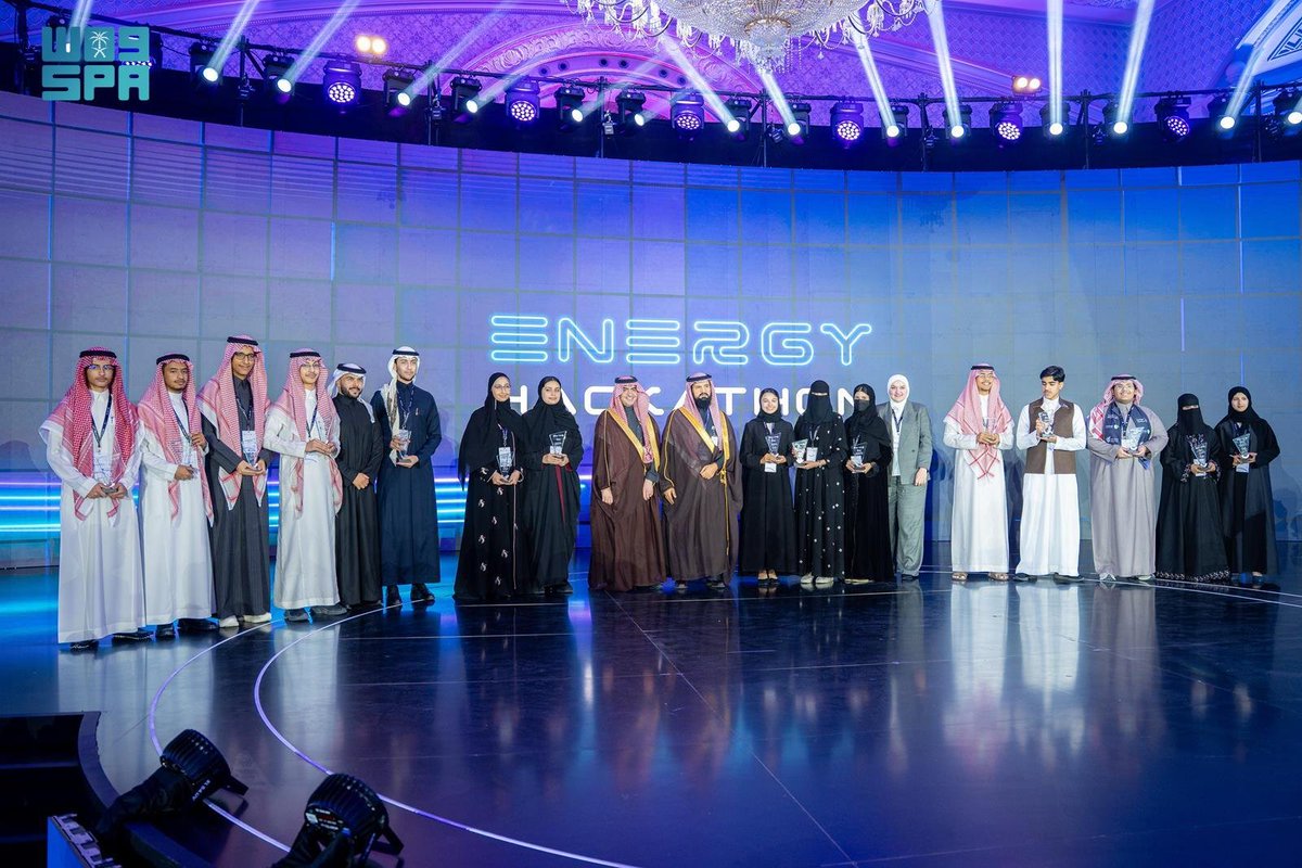 ثلاث فرق طلابية من "موهبة" تفوز بجوائز التحديات الابتكارية في هاكاثون الطاقة.
spa.gov.sa/ar/w2466823
#واس