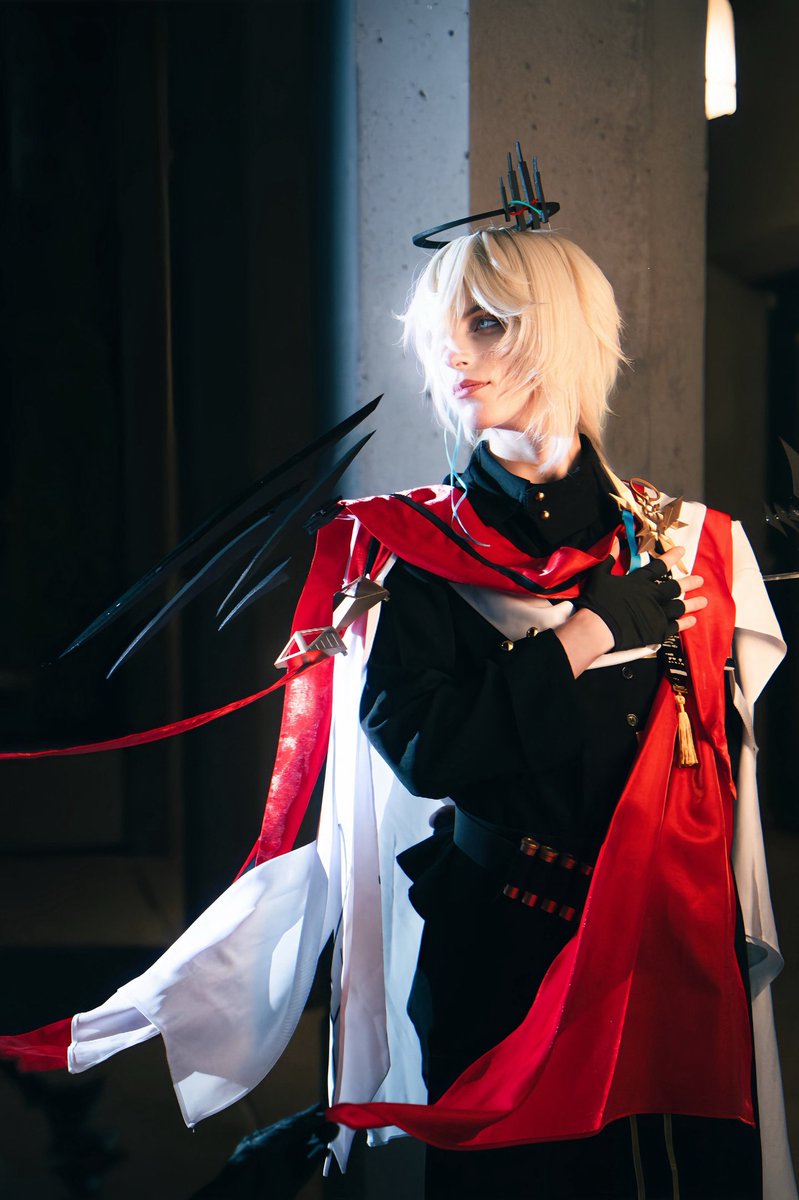 maccoser's tweet photo. Angel with a shotgun… or two…
📸: @BunnyTuan 
#Arknights #arknightscosplay #ExecutortheExFoedere https://t.co/1HYcxtgUXo