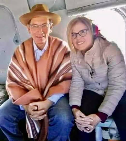 warriorperuvian's tweet image. LA GEISHA DE VIZCARRA.
La periodista Mónica Delta está molesta xk el Presidente,José Jeri,ha decidido invertir en armamento militar para nuestras FF.AA. y dice que "hay más cosas importantes que atender". ¿Pero cuando Vizcarra daba dinero a su canal,Latina TV?..ahí chiton boca!🤫