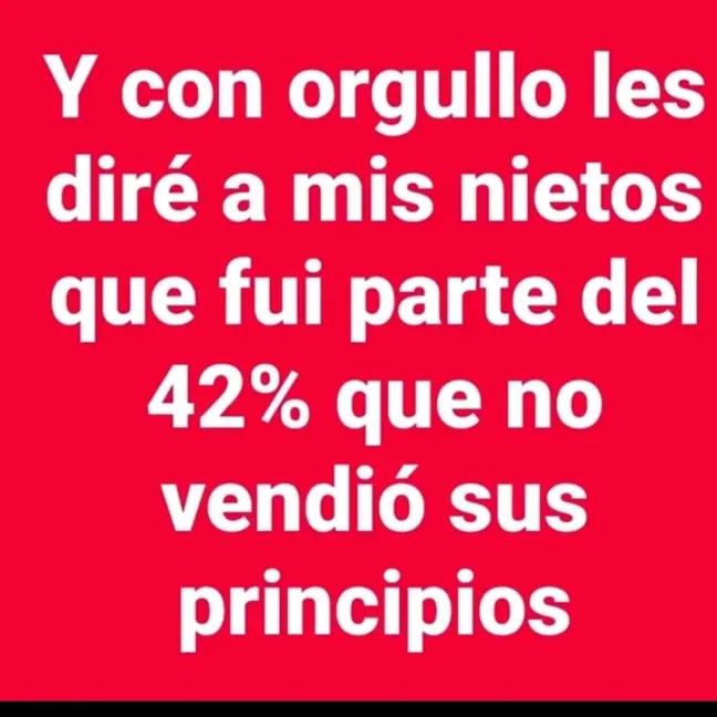 litopres69's tweet photo. Siempre orgulloso de no ser weon y tampoco ignorante veré desde el palco a los weones llorar https://t.co/lBiqBajYuI
