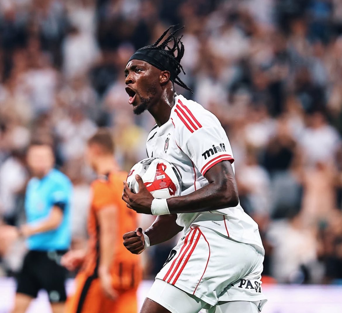 Sahnetr's tweet photo. People still criticize Tammy Abraham. Too streaky, too raw, always something to say. And every time the noise builds, Tammy answers the same way he always has by showing up. https://t.co/HA5j099aPJ