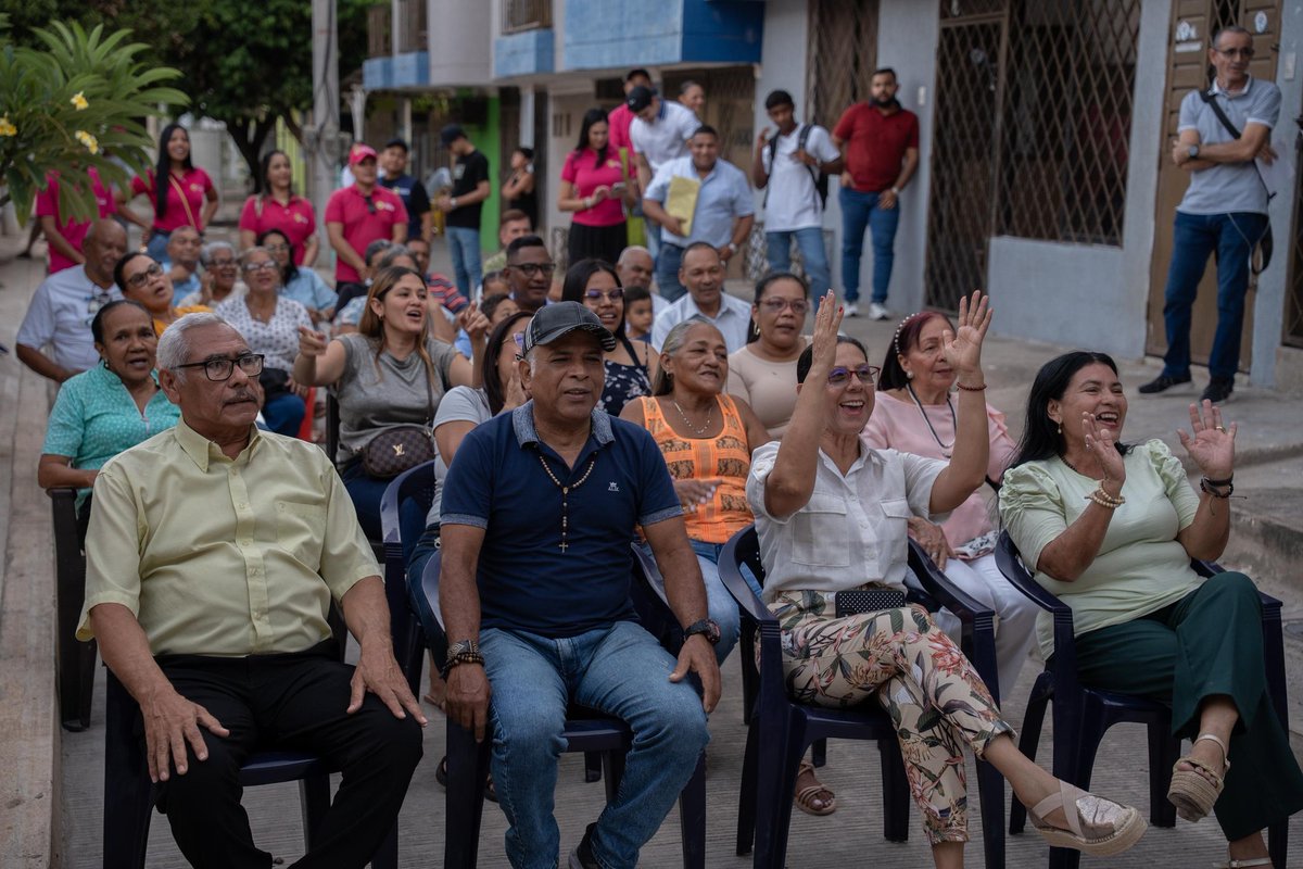 GobdelCesar's tweet photo. 🥹Este proyecto refleja que cuando los recursos públicos se administran con responsabilidad y liderazgo comunitario se generan transformaciones reales en los barrios. 

🫱🏾‍🫲🏼Desde el Gobierno del Cesar seguimos confiando en las JAC como aliadas para el desarrollo local. https://t.co/Az8Tk493Sg