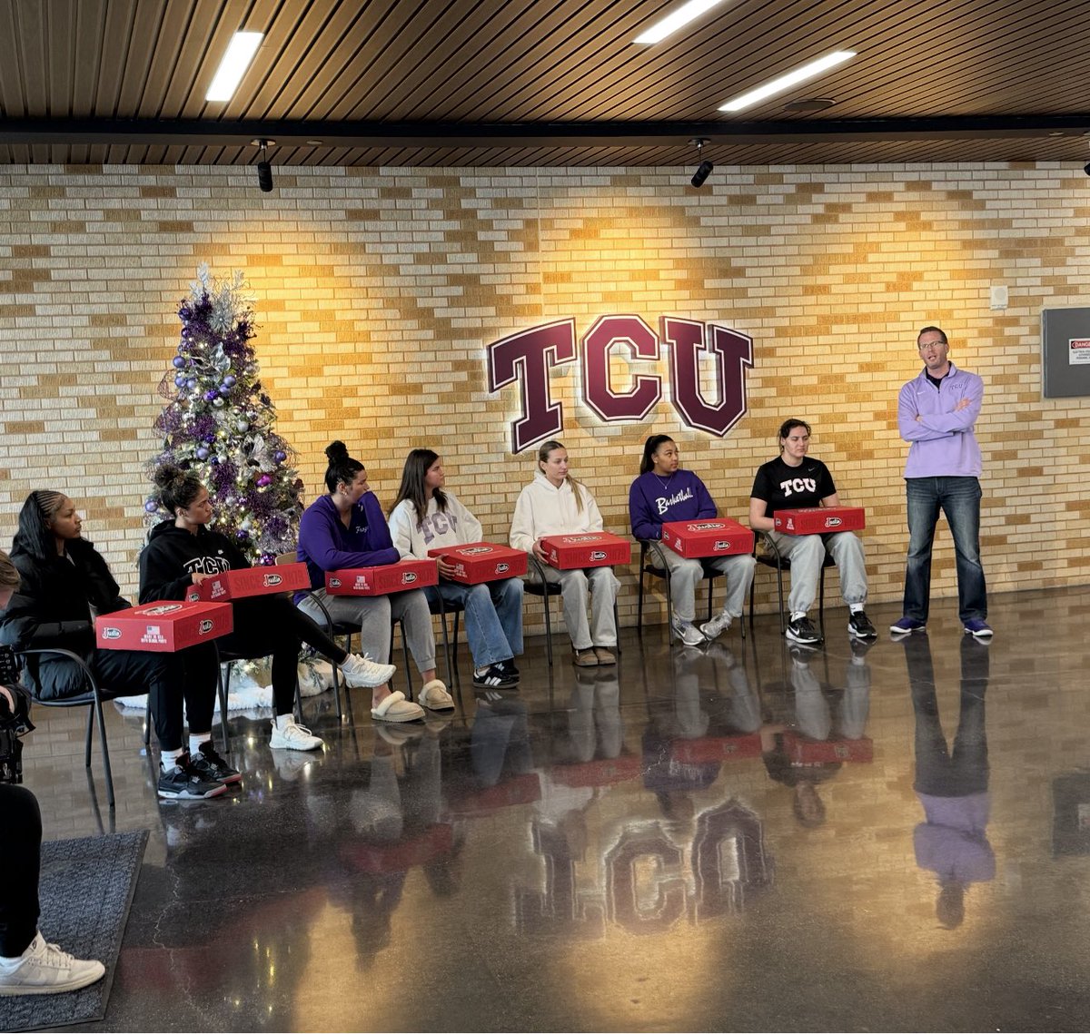 Buddie52's tweet photo. Awesome day celebrating the 2024-25 ⁦@tcuwbb⁩ teams’ historic 34-4 season.  The boots from ⁦@justinboots⁩ and the Justin Foundation were truly ELITE!!
Go 🐸s!! https://t.co/rKgpg9lsuI