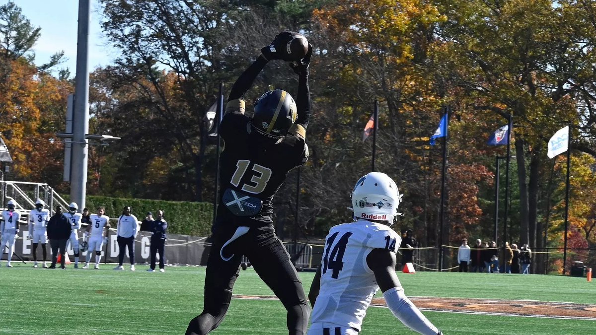 247SportsPortal's tweet image. Bryant CB Liam Lindo plans to enter the portal, his rep @Cohen_28 of @JLSports3 tells @chris_hummer. 

The 6-foot-3, 190-pound DB posted 35 tackles and 2 INTs this season along with an 82.6 PFF grade. 

247sports.com/player/liam-li…