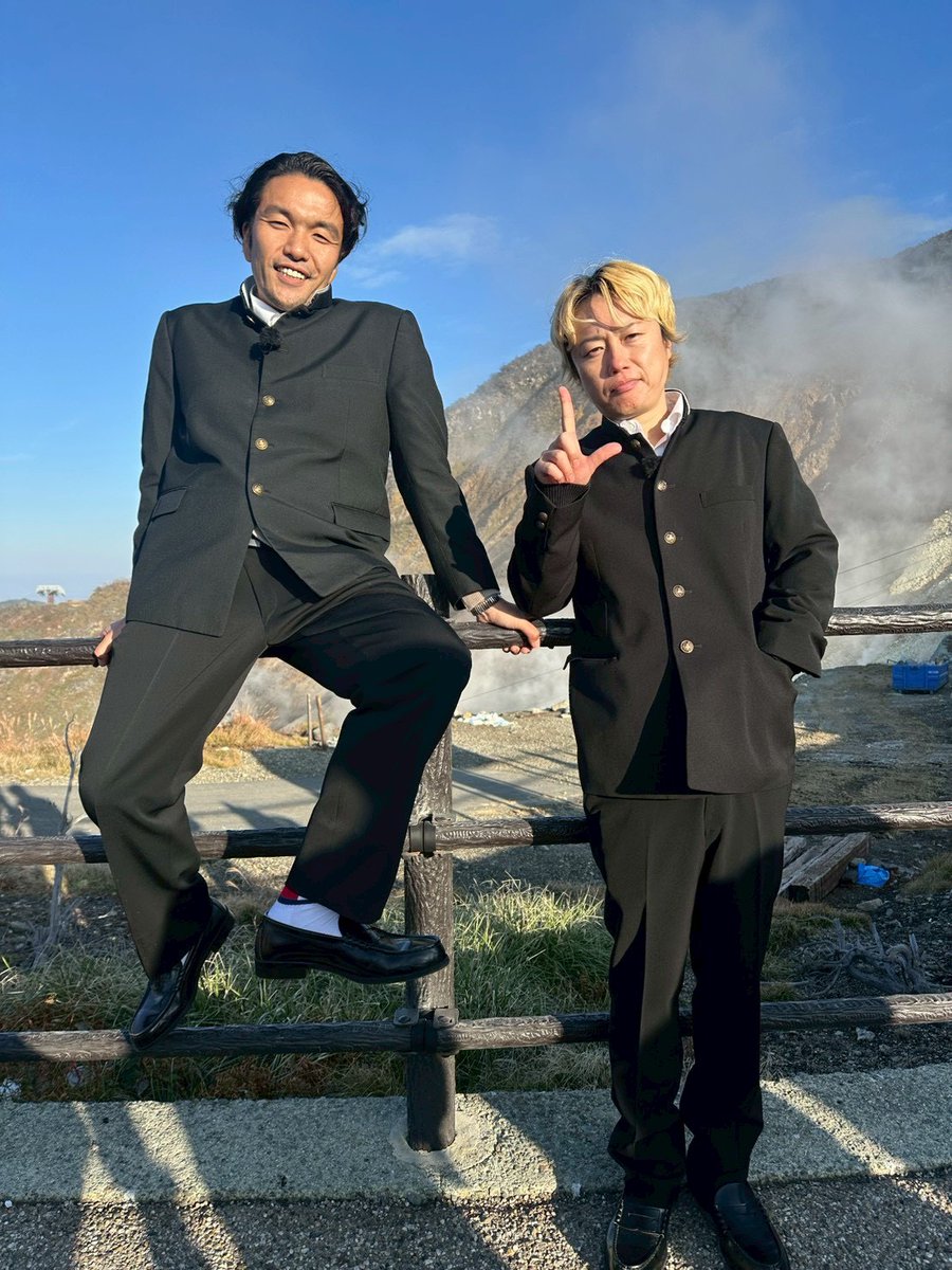 📢明日のお知らせ🐰／ ⏰朝8時から2時間生放送☀️ 鶴崎&見取り図