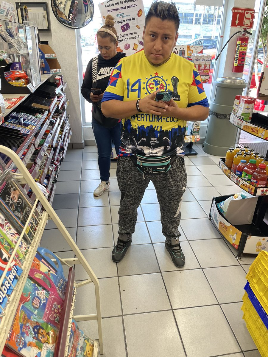 Rhevolver tweet media