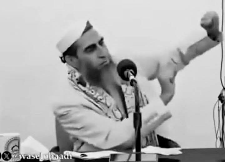 هذا الاخ اسمه (واصل عبادي) من محافظة اب قرية القبة (ويقيم حالياً في محافظة مأرب)
له عديد من الوظائف والمناصب  ؟؟
✓ يعمل أمام وخطيب في عدة مساجد راتب شهري 1900 ريال سعودي 
✓ يعمل عضو في جمعية الاصلاح راتب شهري 2500 ريال سعودي 
✓ معتمد كشيخ قبلي راتب شهري 3000 ربال سعودي 
✓