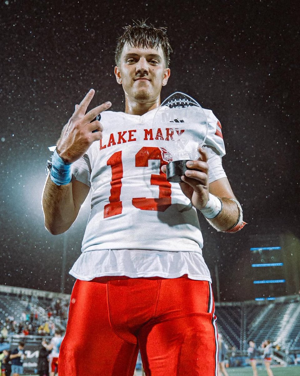 NoahGrubbsQB's tweet photo. Honored to be @Rivals 2025 FLORIDA PLAYER OF THE YEAR 🏆🥇💍🐏 @LMRamsFootball 

@Adamdon3 @baylintrujillo #BTruQBTraining #GoIrish ☘️ https://t.co/3TFavofTSY