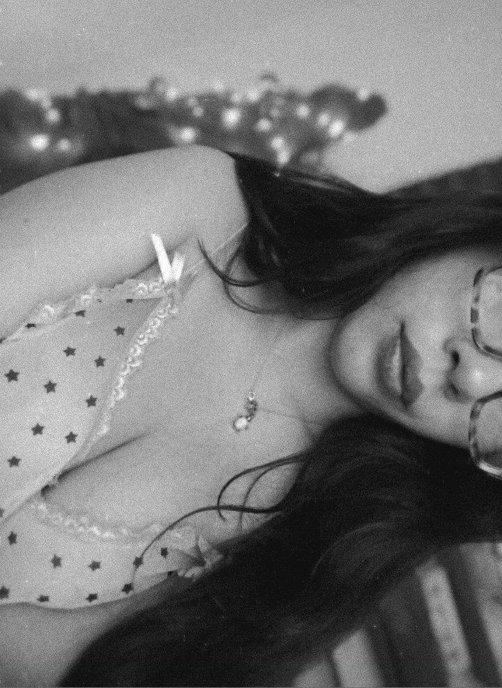 cerezamiu's tweet photo. Te gustan las fotos a blanco y negro? 🖤 https://t.co/y8EuHw1R1r