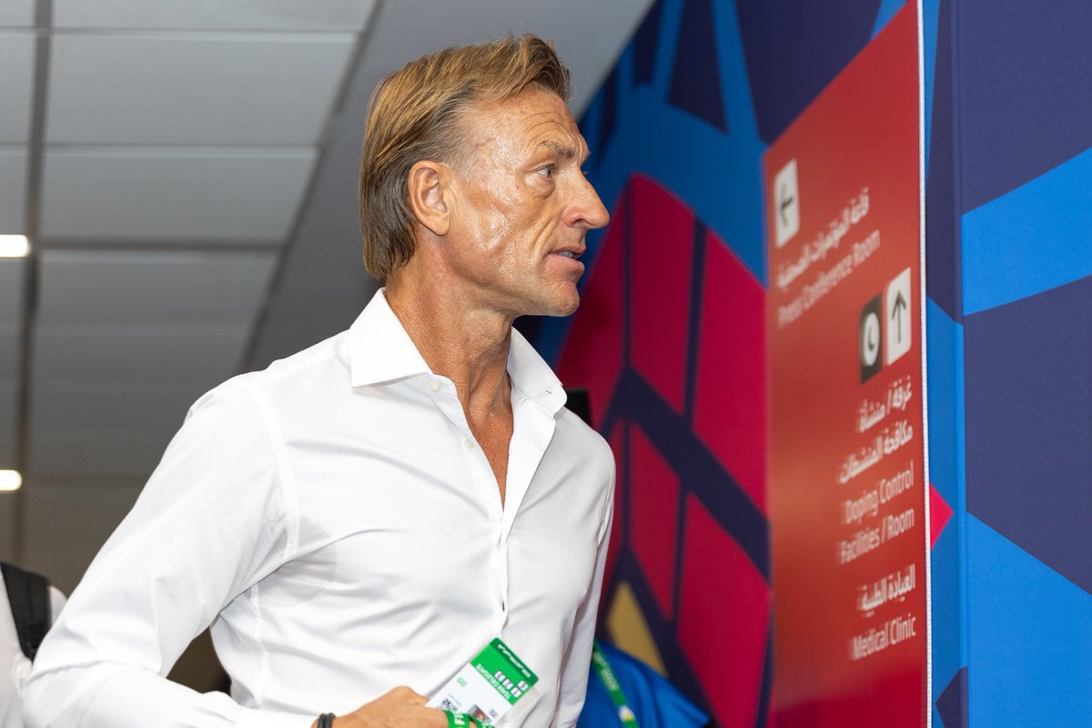 عمرو tweet media