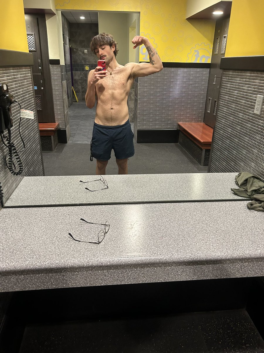 bradalphacash's tweet image. Tough finals week here. Get some sends in to relieve some academic pressure