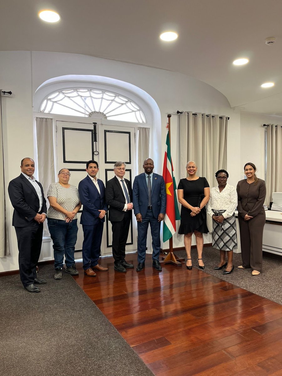 Team Finland meets H.E. David Abiamofo, Minister for Natural Resources #Suriname #Finland ⁦<a href="/MOFASur/">Ministry of Foreign Affairs Suriname</a>⁩ ⁦<a href="/teamfinlandfi/">Team Finland</a>⁩ ⁦<a href="/FinlandinCarib/">Finland in the Caribbean</a>⁩ ⁦<a href="/WartsilaEnergy/">Wärtsilä Energy</a>⁩ ⁦<a href="/lamorcorp/">Lamor</a>⁩