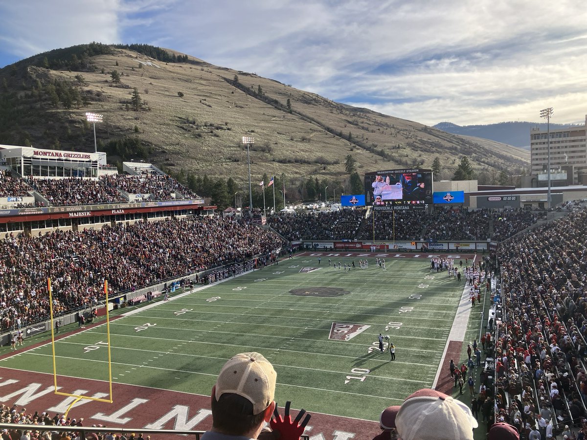 gamble_troy's tweet photo. Wish I was still around this coming weekend. 
@MontanaGrizFB https://t.co/LtpYPNNcbs