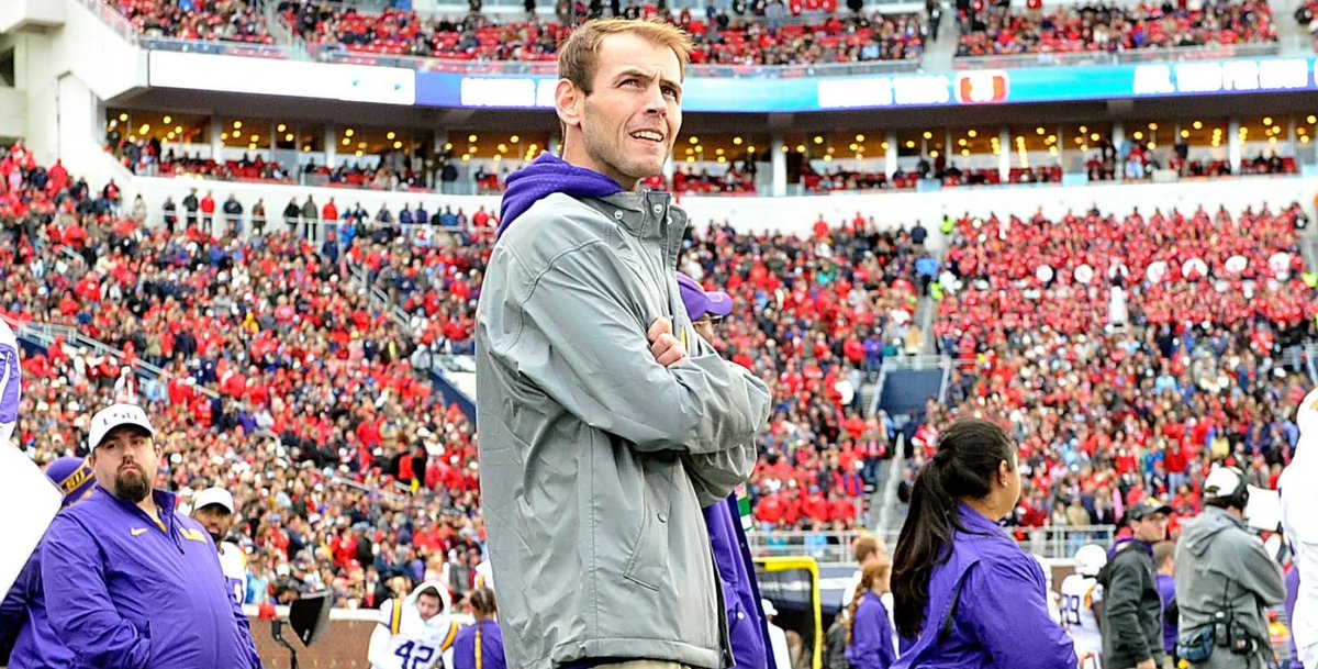 PeteNakos's tweet photo. Ole Miss is hiring Austin Thomas as its next general manager and president of football operations, sources tell @on3. @ChaseParham first. 

Former LSU general manager. 

https://t.co/CCYxbWYKHG https://t.co/9HrWos9c2p
