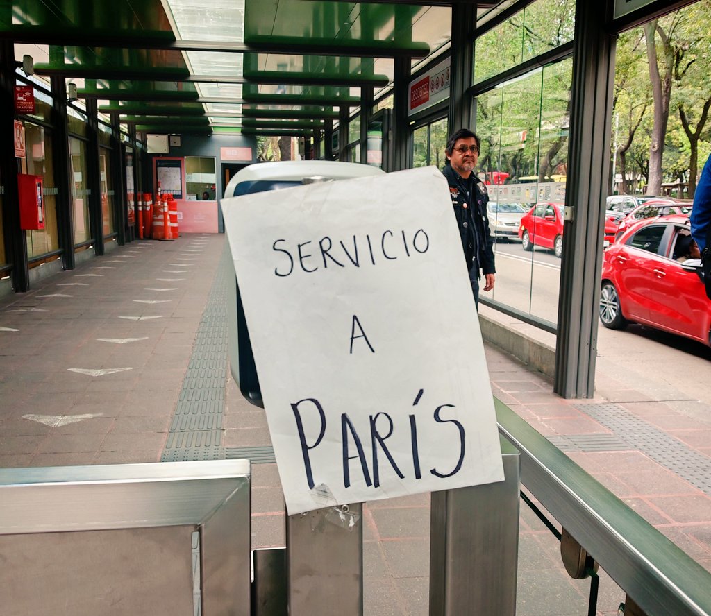 Ya no es SONSA, ahora con servicio internacional es le sonsè 

Estuve en <a href="/MetrobusCDMX/">Metrobús CDMX</a> Auditorio L7 en Miguel Hidalgo, CDMX