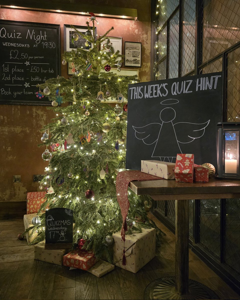 You in for Quizmas this Wednesday? 

Get your team together and join our special Christmas quiz for £2.5 per person, and get the chance of winning a £50 bar tab or a bottle of wine!

@youngspubs #quizmas
