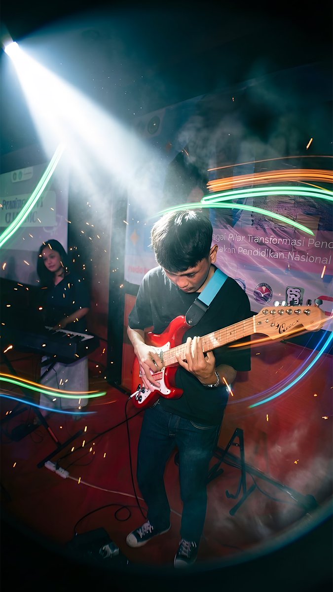 _baddasboii's tweet photo. 🎸 https://t.co/NTj0Vo63Ew