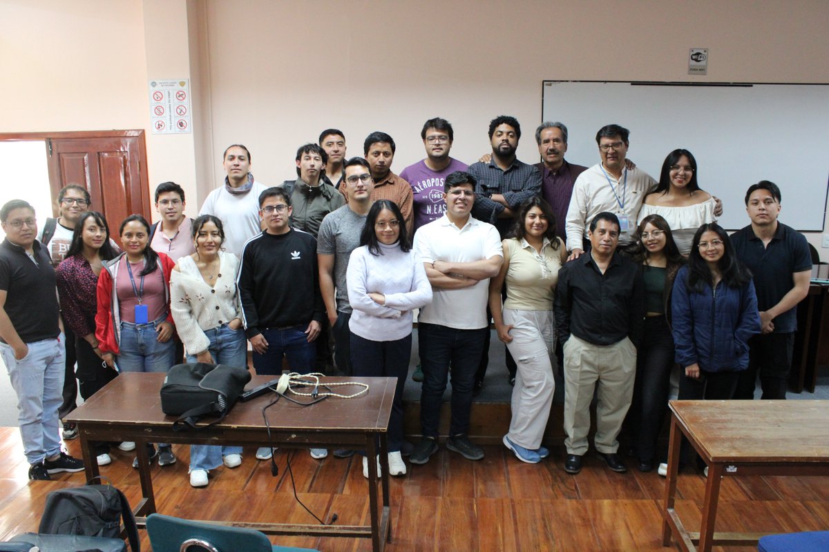 Este 15 de dicembre de 2025, se llevó a cabo la conferencia del Ing. Jorge Lema, coodescubridor de fruta del norte, a fin de dar a conocer a los estudiantes cómo se desarrolla la industria minera, como fue la exploración de fruta del norte.