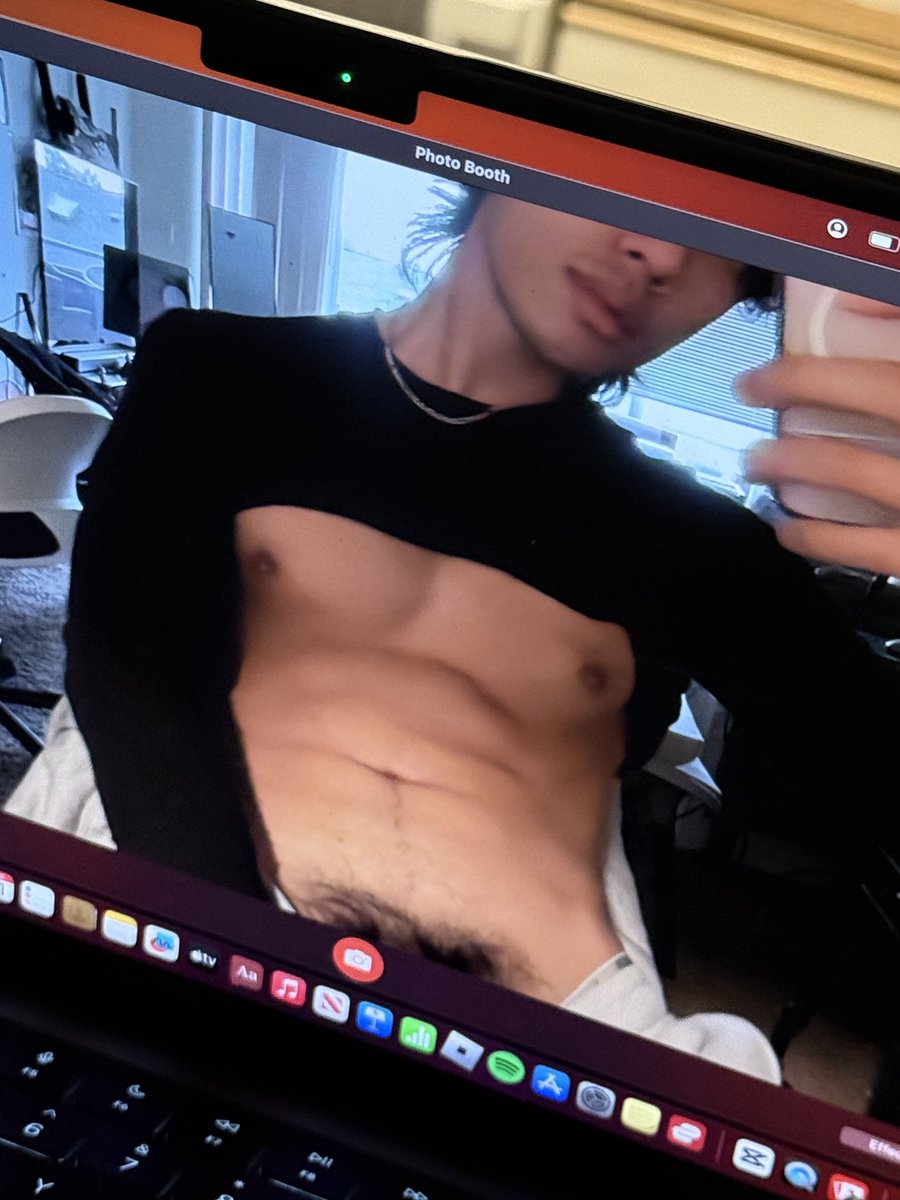 jaychonut's tweet image. 