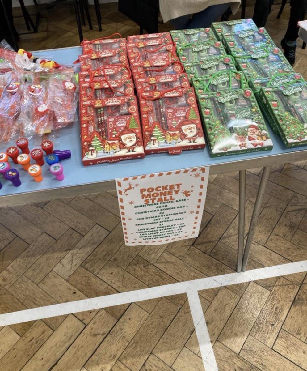 PathwaysEACT's tweet image. An amazing Christmas Fayre. So lovely to be able to open our doors to Longley Community. All stalls and fun led by our wonderfully supportive parents and staff volunteers. #PrideOfLions #TeamPathways #dramaclub #LoveLongley