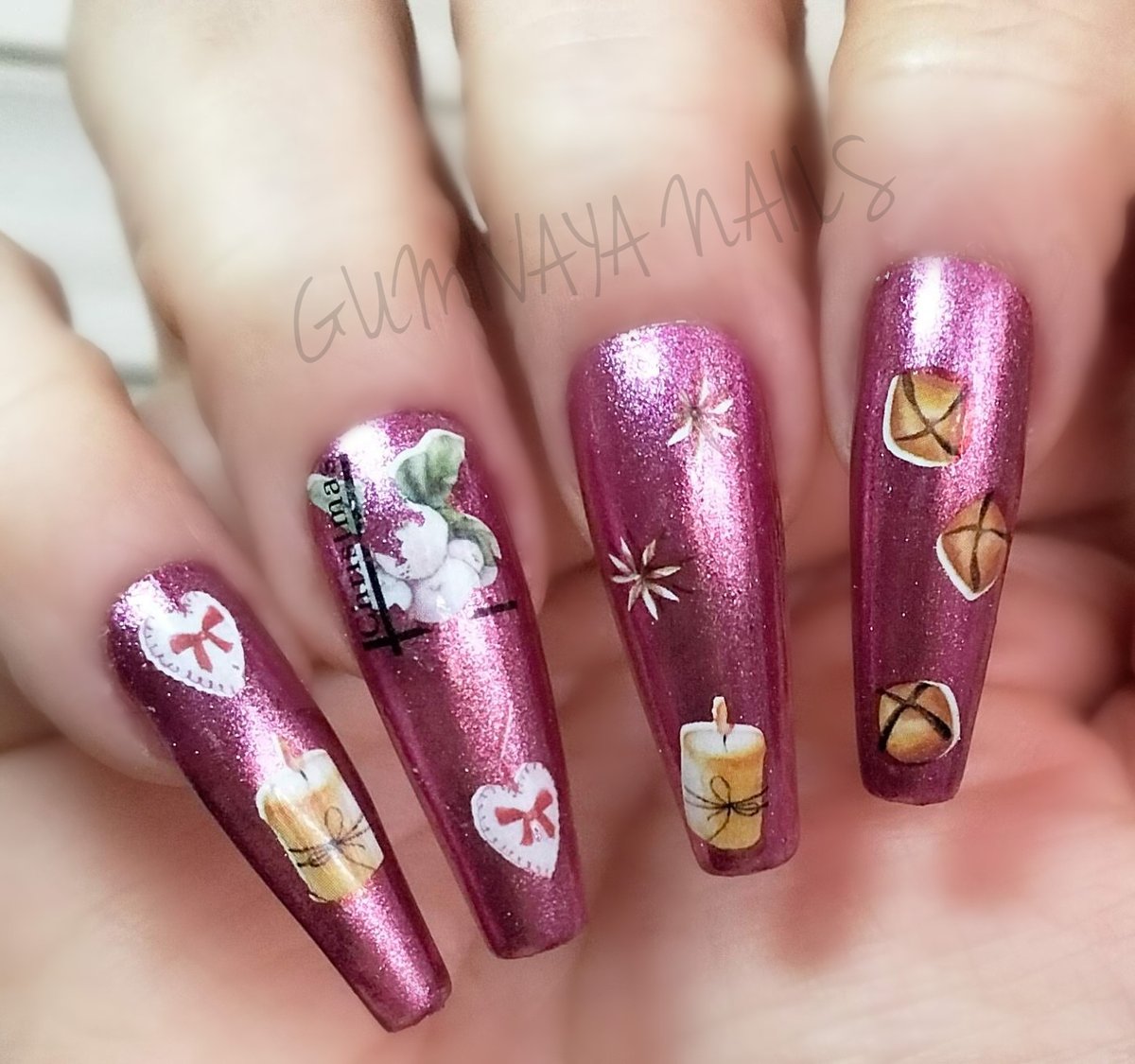 Vamos con nueva mani navideña arrancando la semana.
tinyurl.com/29dyu9qb