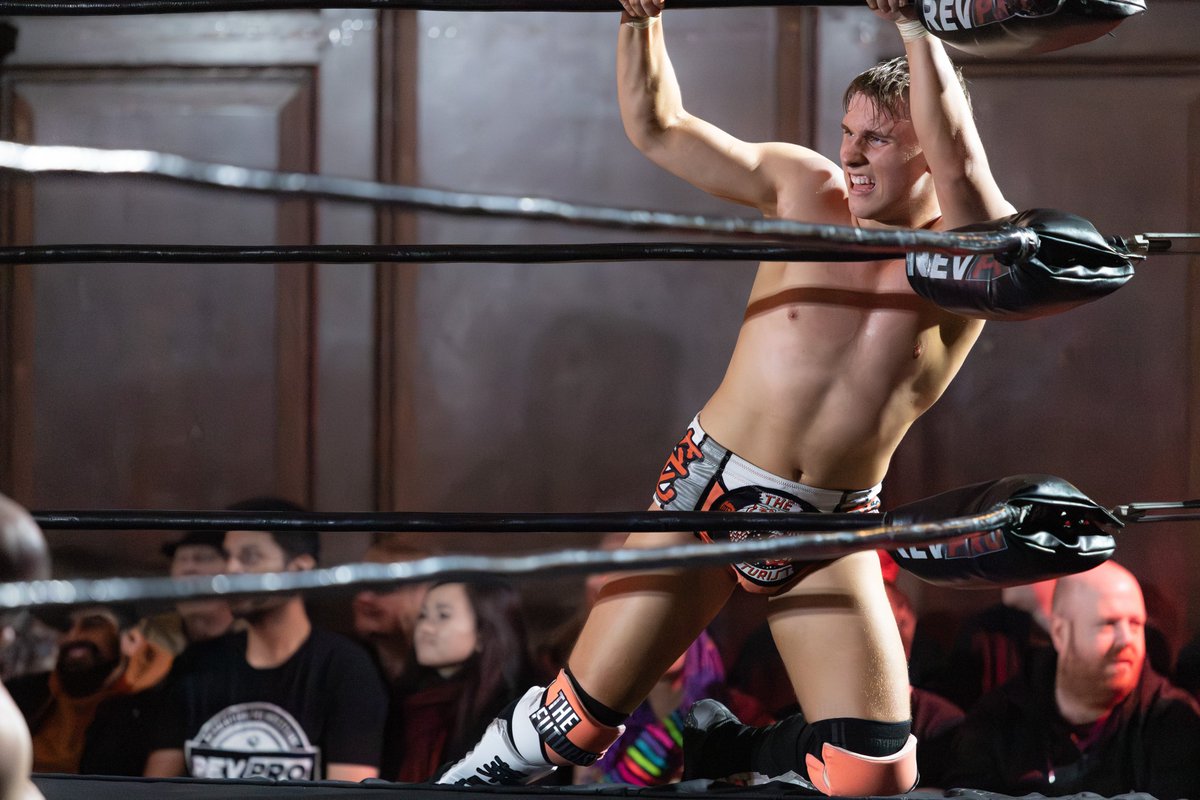 UkWrestlePic's tweet photo. Leon Cage during the 10 man tag match at Live in London 102.
#revolutionpro #wrestlingworld #sport https://t.co/TknT5NBCJS
