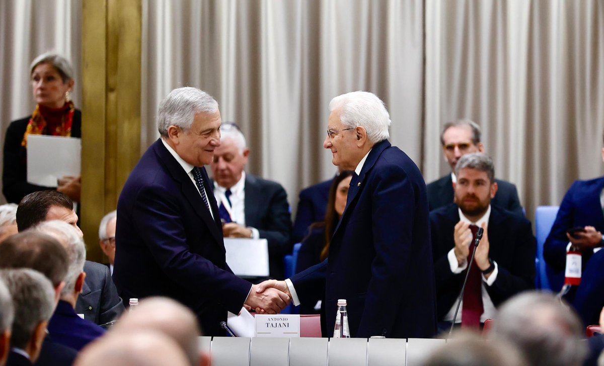 tripodimaria's tweet image. Alla presenza del Sgr. Presidente della Repubblica, si è aperta #ConfAmb2025. Una proficua giornata di confronto con i nostri capi missioni, primi costruttori di pace e dialogo. Viva la diplomazia 🇮🇹!