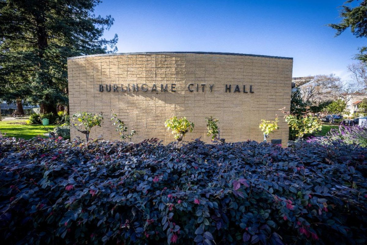 The City Hall Site Survey is Open Again; business voices needed!

📝 Take the survey: buff.ly/UpPuc9W

Learn more or sign up for project updates: buff.ly/E4wdG0J