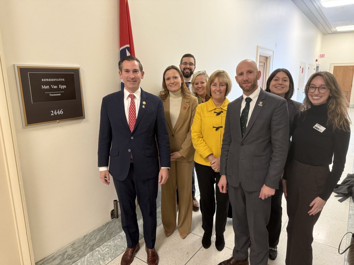 repvanepps's tweet image. Honored that my first meeting in D.C. was with the Children’s Hospital Alliance of Tennessee. Their commitment to caring for our state’s children is remarkable, and I look forward to supporting their mission in Congress.