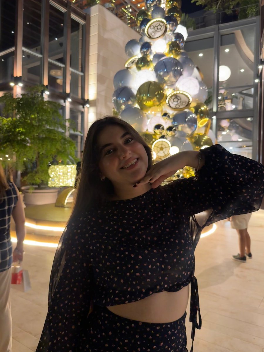 monicabuchellyr's tweet photo. ✨ https://t.co/1AAMq2rckm