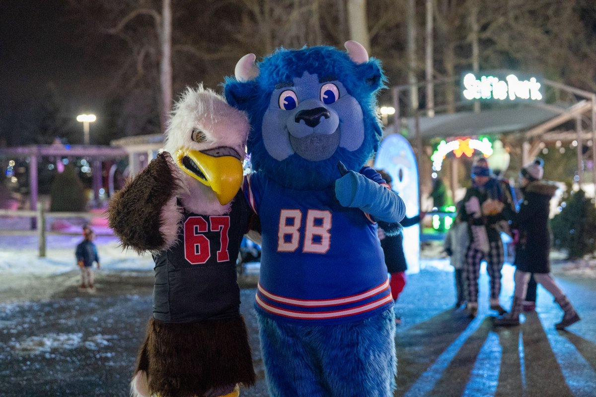 Stfrancishigh's tweet image. Reggie had so much fun making new friends at the Fairgrounds Festival of Lights! He might’ve been a little starstruck meeting all of these amazing mascots, but he loved every second of it.

Thanks for stopping by and saying hi!
