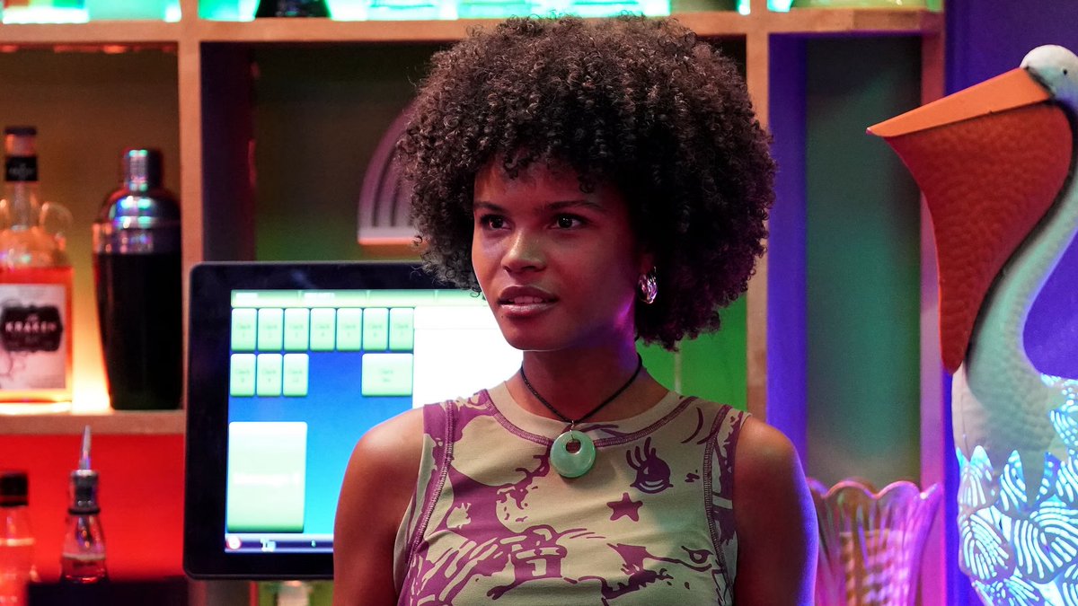 the way these four could leave tomorrow and no one would care. absolutely abysmal characters, all of them. #eastenders