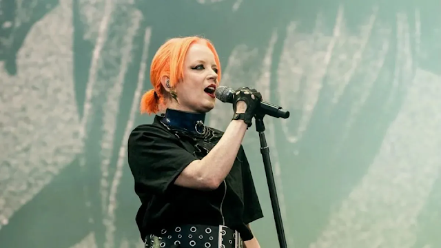 Garbage faz show em Sydney, Austrália, horas após ataque terrorista

Saiba mais acessando:
kissfm.com.br/garbage-faz-sh…

Foto: Amy Harris

Por Juliana Carpinelli (Big Rock N’ Roll)
