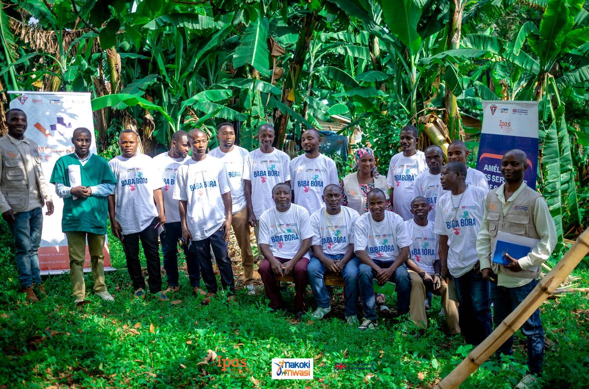 Patrickcito3's tweet photo. #16JOURS2025 đ#MakokiYaMwasi avec #BabaBora un dialogue intergĂ©nĂ©ratinnel sur le DSSR dans l'AS Mulungu ZS de MITIMURES pour #MasculinitePositive et ces hommes forts sont d'accord que le dialogue est une arme forte pour Ă©viter les discordes des vues dans les couples. https://t.co/y4mqAO9OY7