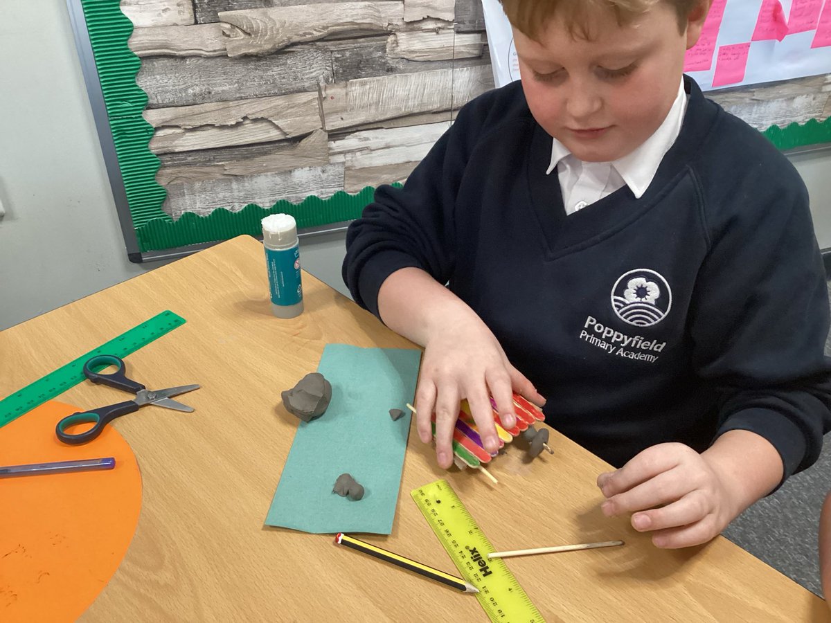 Miss Griffiths tweet media