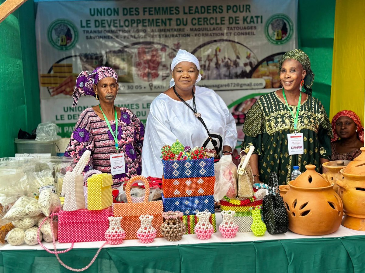 #Kati : Ouverture ce 15-12-25 de la 9eme Rue Marchande dt le but est de favoriser les échanges économiques et commerciaux locaux <a href="/GoitaAssimi/">Général d'Armée Assimi GOITA</a> <a href="/MichelSidibe/">Michel Sidibé</a> <a href="/AbdoulayeDiop8/">Amb. Abdoulaye Diop</a> <a href="/Ibrahimamaigaa/">Ibrahima Maiga</a> <a href="/GouvMali/">Primature du Mali</a>