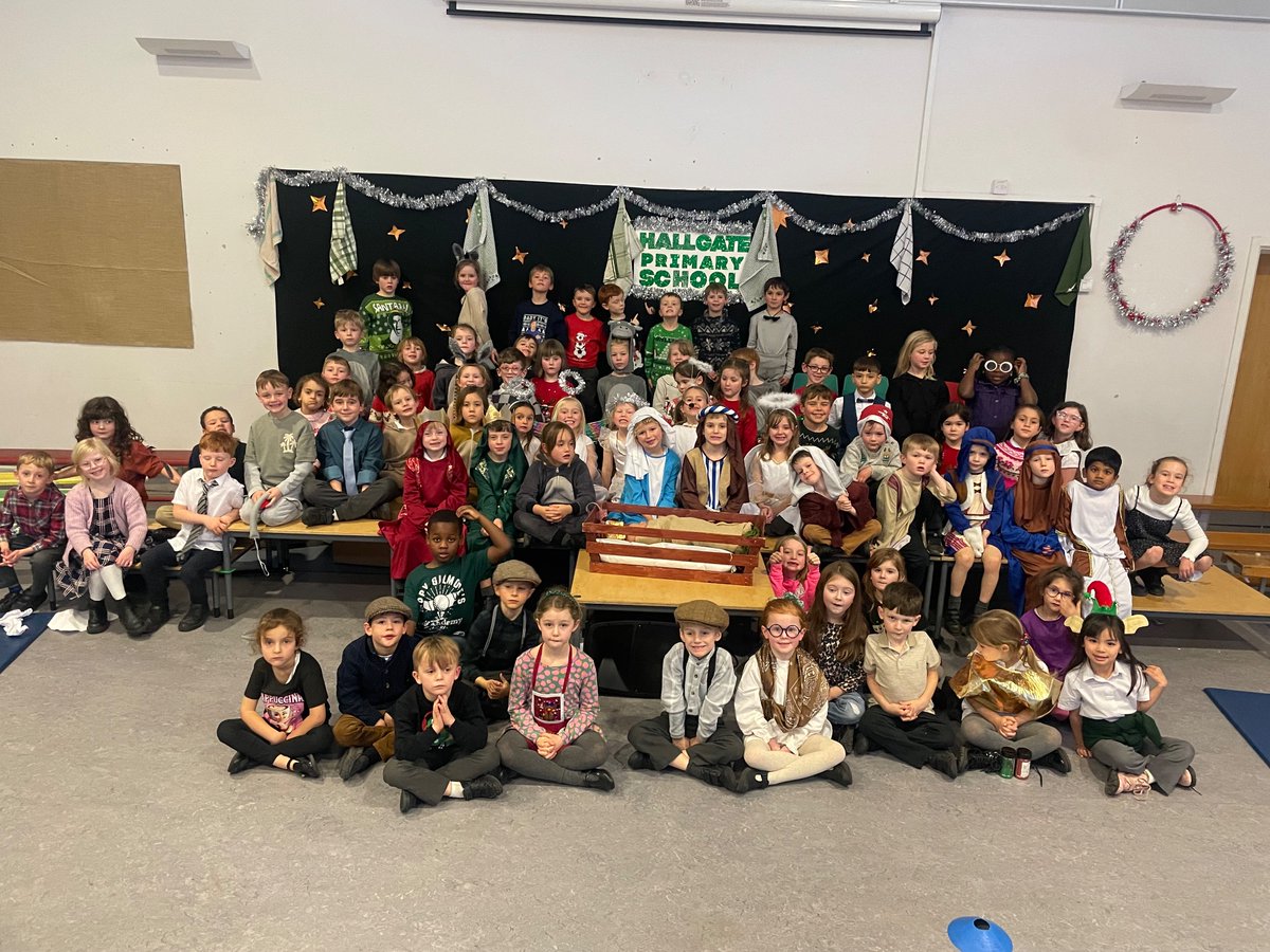 KS1 are ready to showcase their nativity tomorrow🎄! Don’t forget we will be selling raffle tickets - all funds raised will go towards a new mud kitchen for OPAL ✨