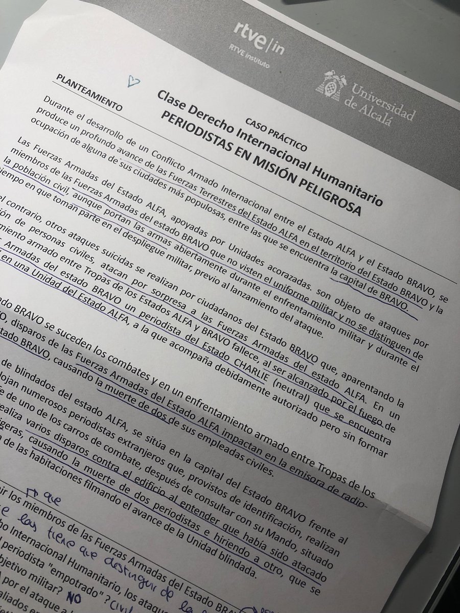 En la segunda parte de la clase de Derecho Internacional Humanitario, hemos analizado un caso práctico sobre cómo se aplicaría este derecho en un conflicto armado✍️👩🏽‍🎓
Nos ha servido para despejar muchas dudas!