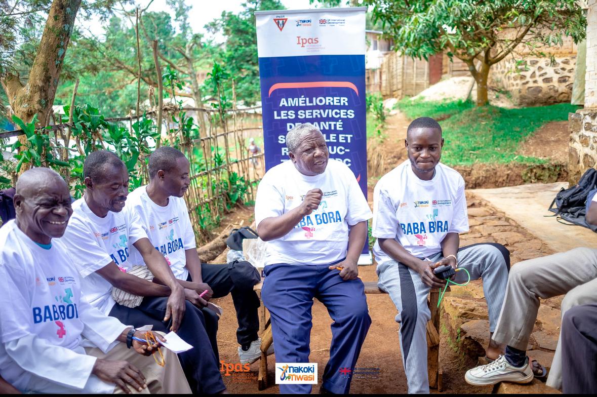 Patrickcito3's tweet photo. #16JOURS2025 đ#MakokiYaMwasi avec #BabaBora un dialogue intergĂ©nĂ©ratinnel sur le DSSR dans l'AS Mulege, ZS de KABARE pour #MasculinitePositive et ces hommes forts sont d'accord que le dialogue est une arme forte pour Ă©viter les discordes des vues dans les couples https://t.co/cTlbFNehLx
