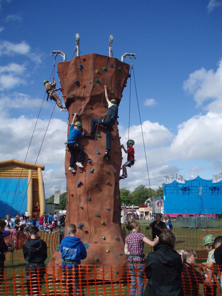 AlternativeAdventure tweet media