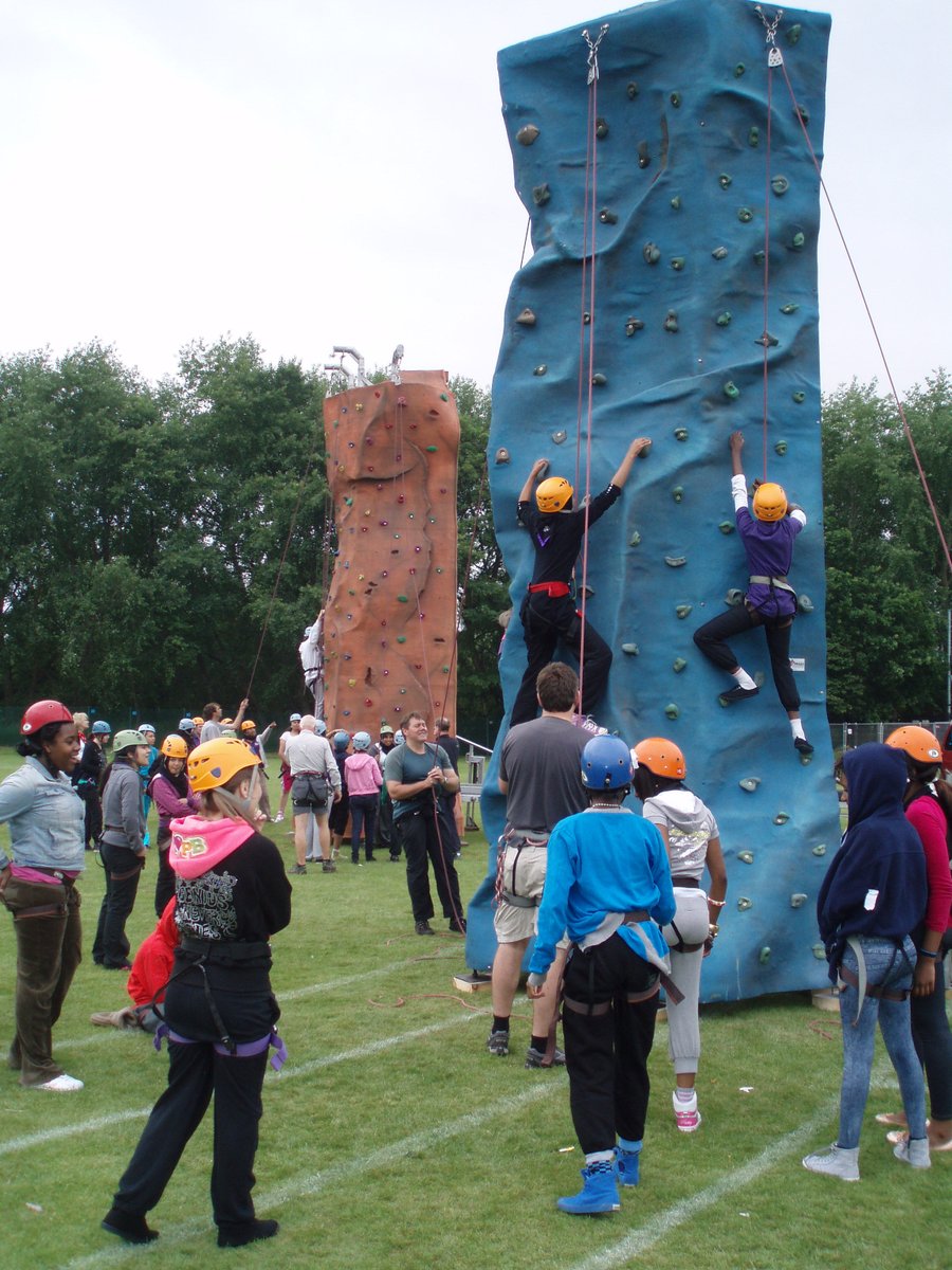 AlternativeAdventure tweet media