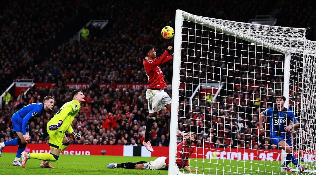 بهذه الطريقة افتتح النجم الإيفواري أماد النتيجة وسجل الهدف الأول لـ مانشستر يونايتد أمام بورنموث 